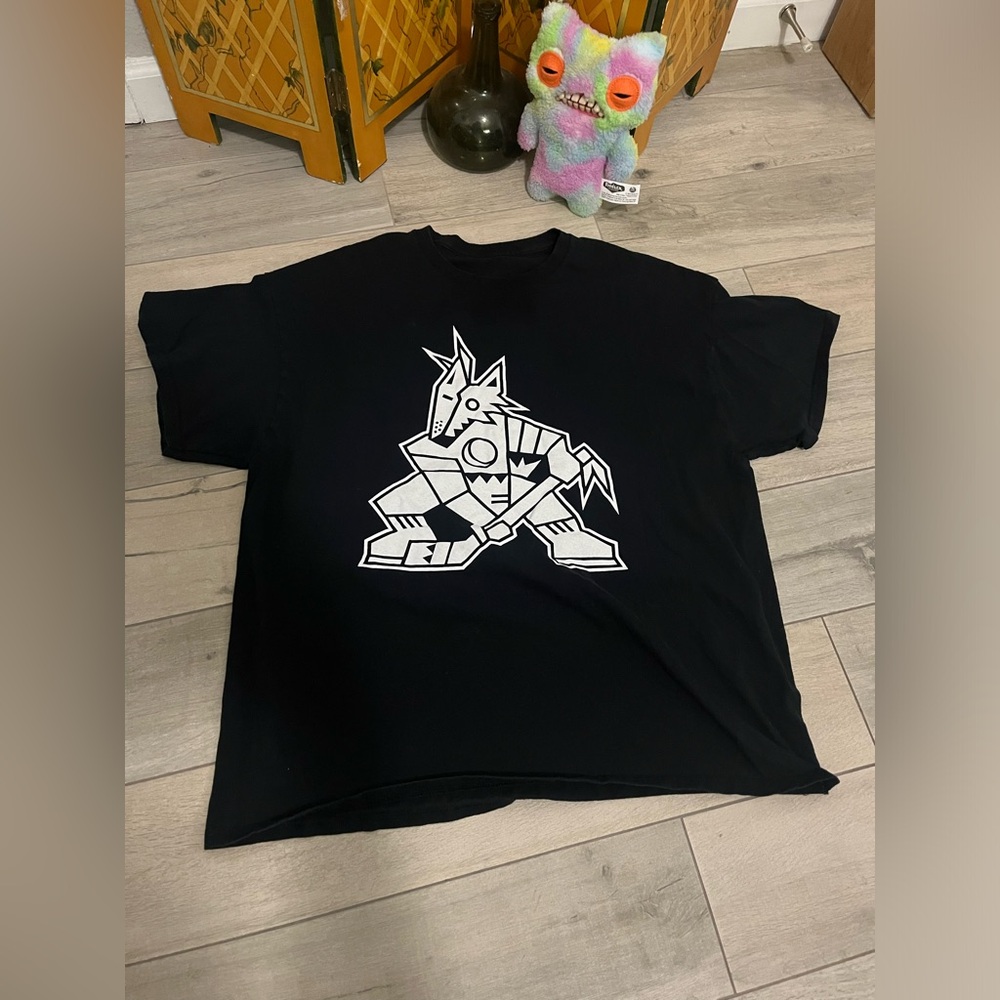Arizona Coyotes Hockey Tee